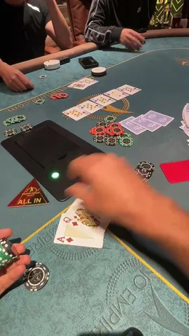 bratspoker playing Just Chatting - Live Casino Stream