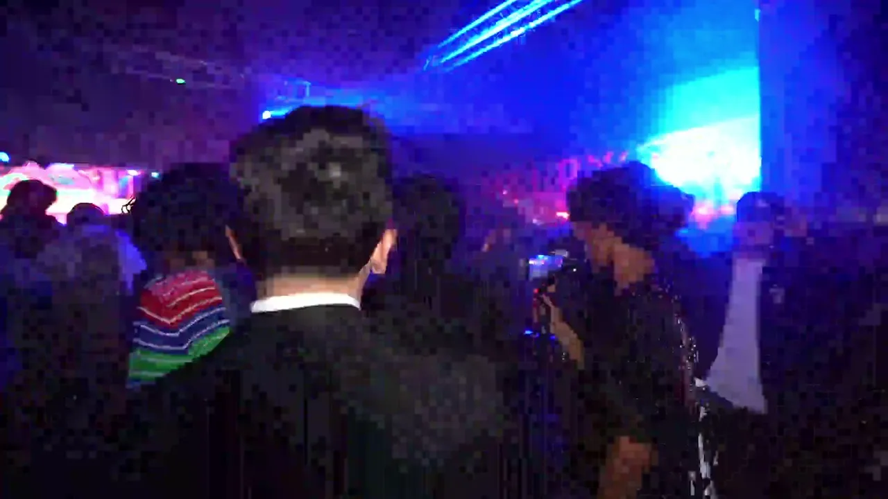 elsantytv — PARTY DE HALLOWEEN EN LOS ANGELES