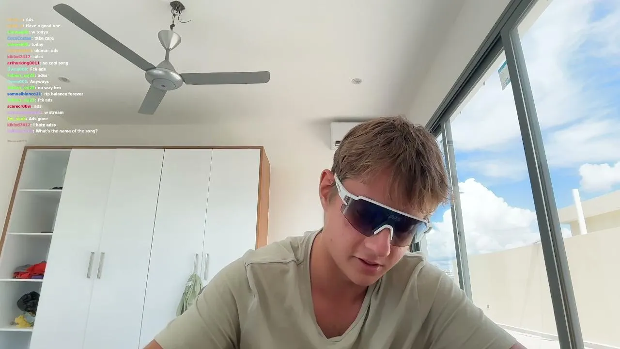 Kashee_TeamCosta live