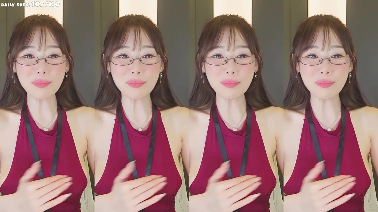 [ENG/KR/JP] POV: THAT COWORKER WHO IS YOUR BIGGEST DISTRACTION 😏 !surfshark !pc !socials !merch [TTS $1 / 100bits]