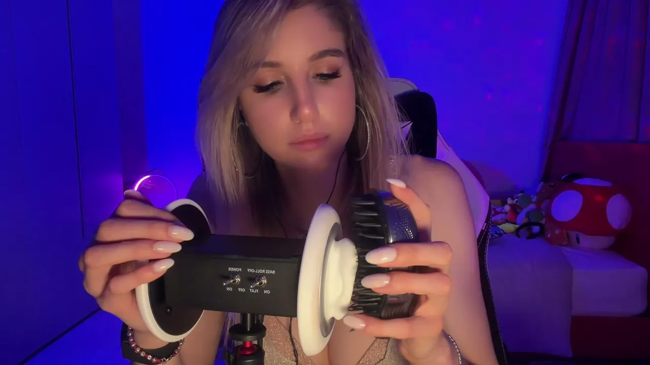 alinaaxblonde