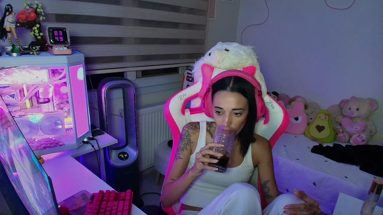 Nilena live