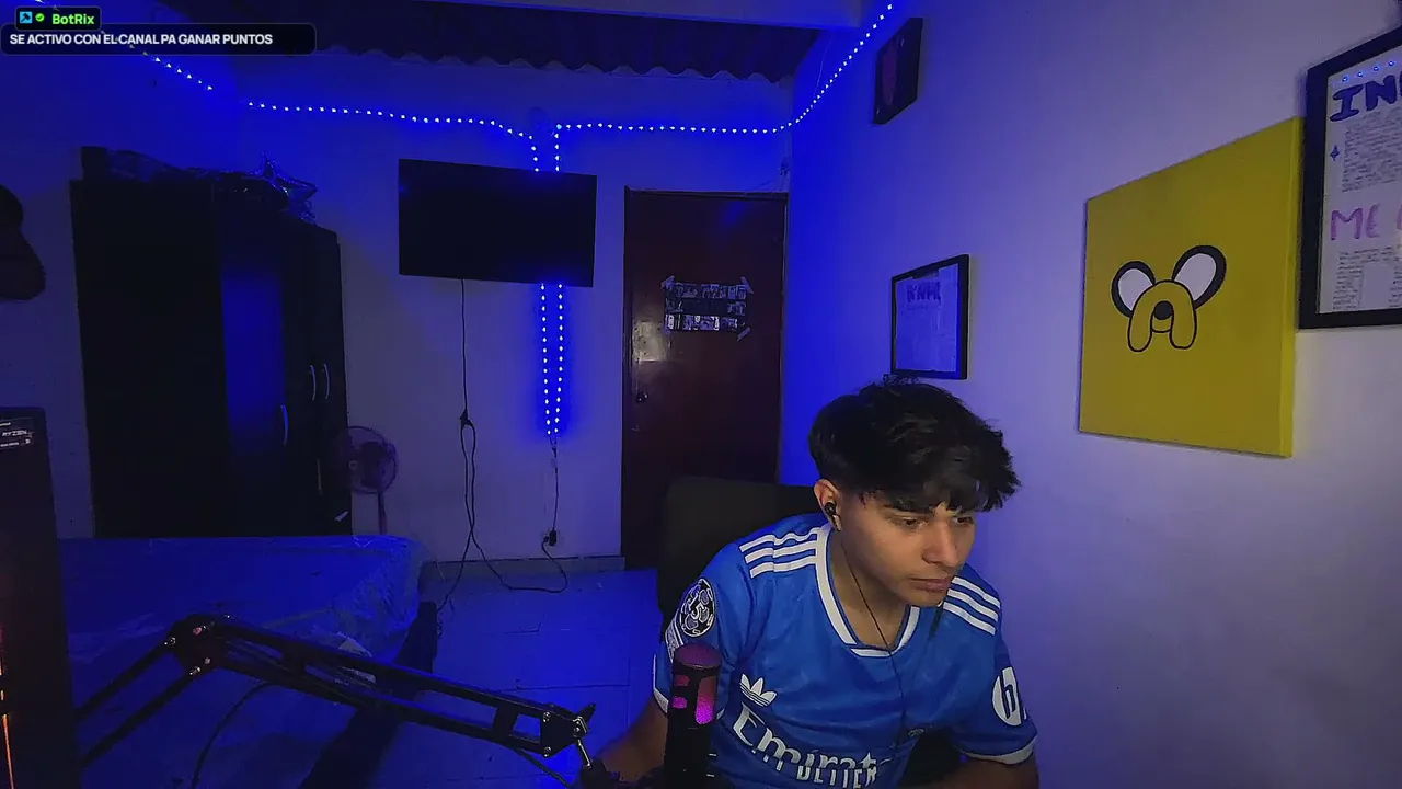 Aizaak live