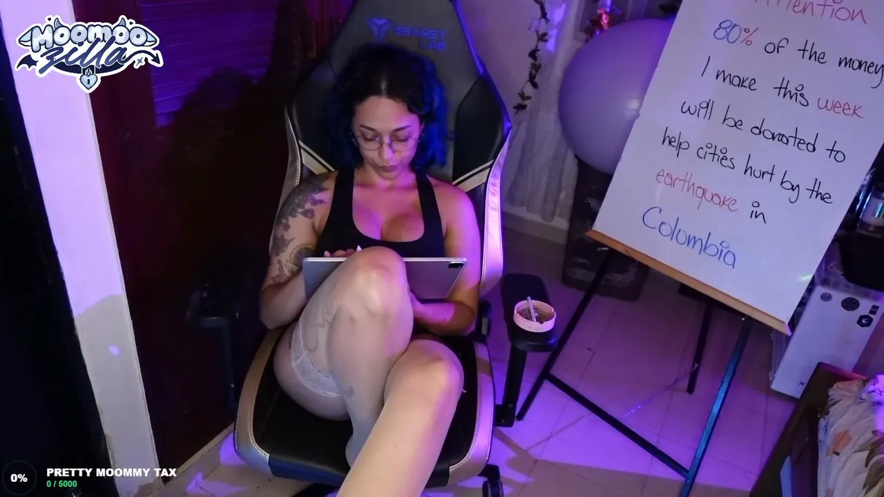 [ENG/ESP/JP] ♡ Watch me work and interrupt me ♡ Ethical Gooning night ♡ Worship Goddess Moo ♡ !tax