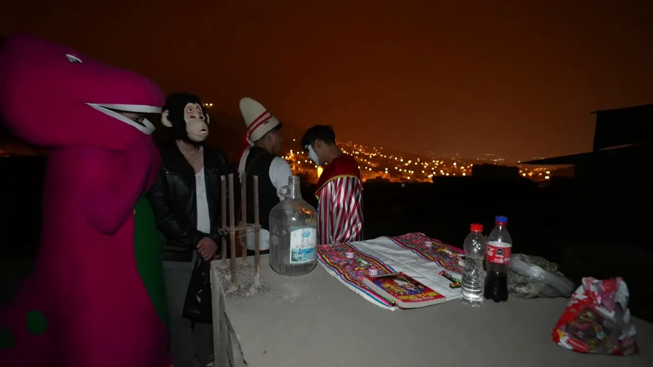 SrPulsera — 👻 IRL CEMENTERIO FT. INVITADOS 👻 | CALIDAD HD | LIMA