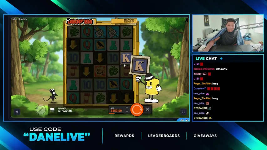 dane-live playing Slots & Casino - Live Casino Stream