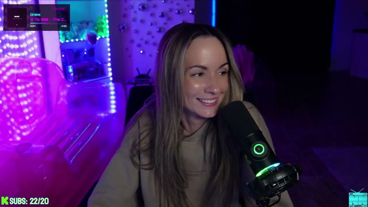 NovaNeon live