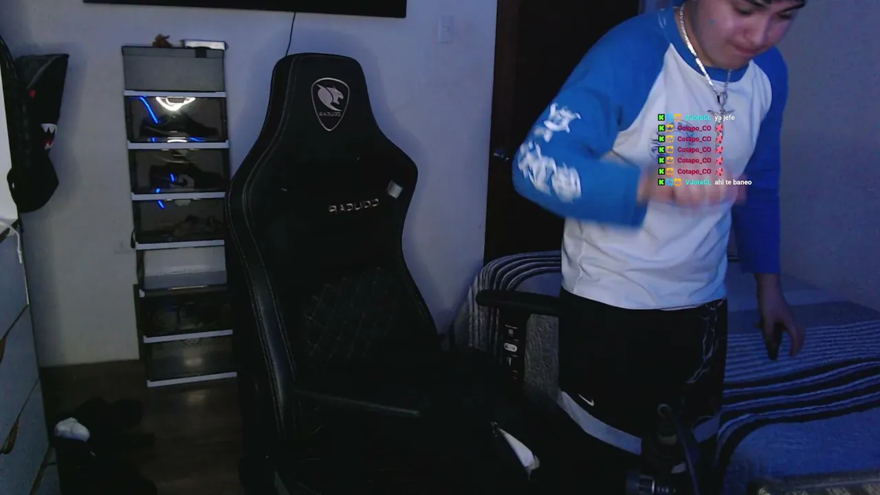 YoungLiieer live