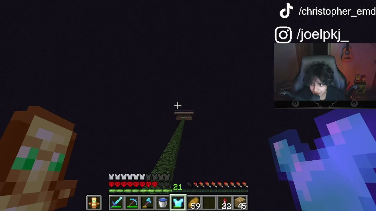 JoelEDC live