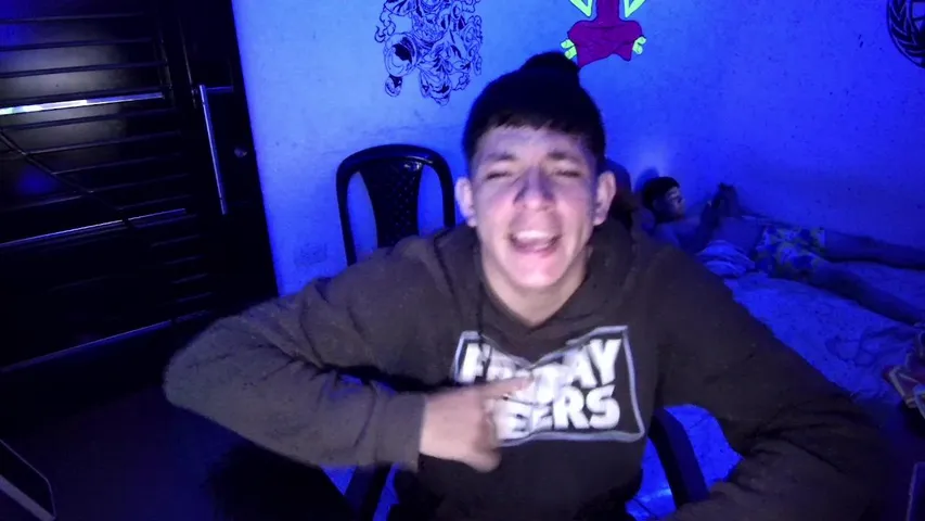 JUGANDDO CON LOS PANAS