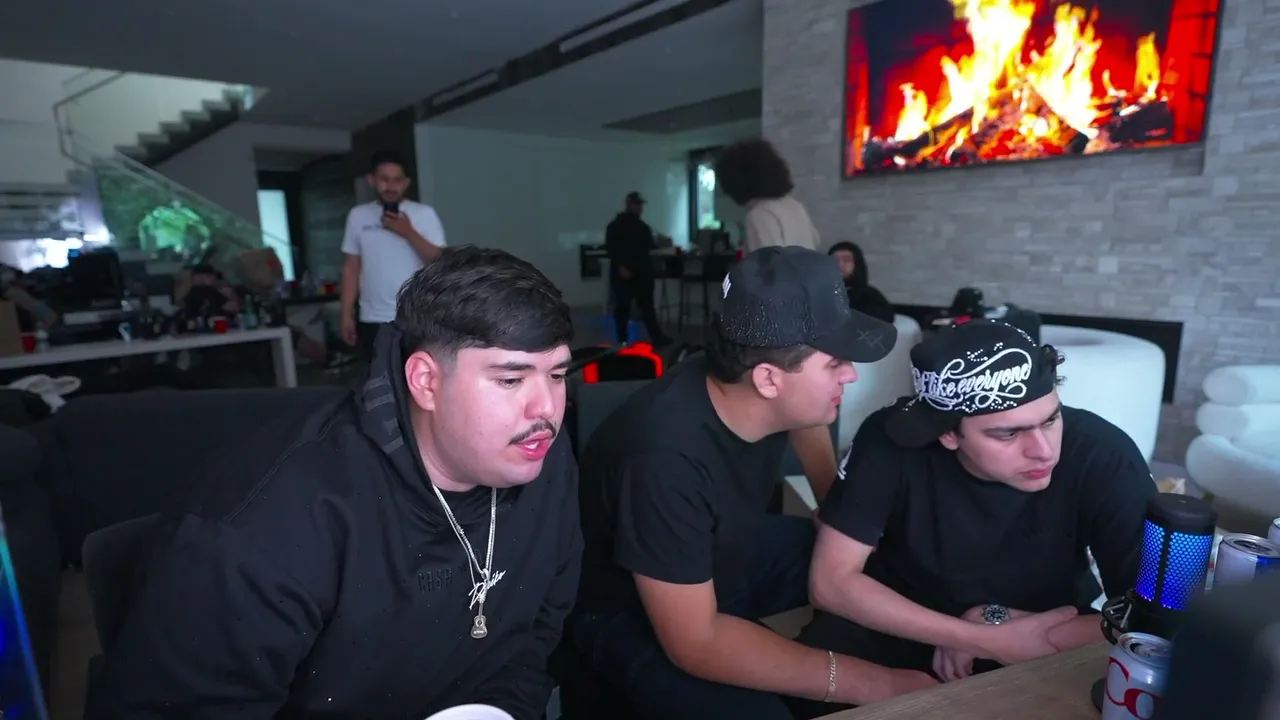 Lonche — AMANECIDOS CON GRUPO LA DIFERENCIA