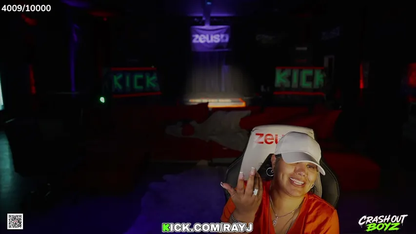 iambigbaby-kick playing Slots & Casino - Live Casino Stream