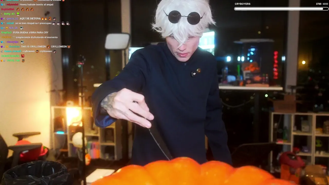 Cry — CRYLLOWEEN DIA 1