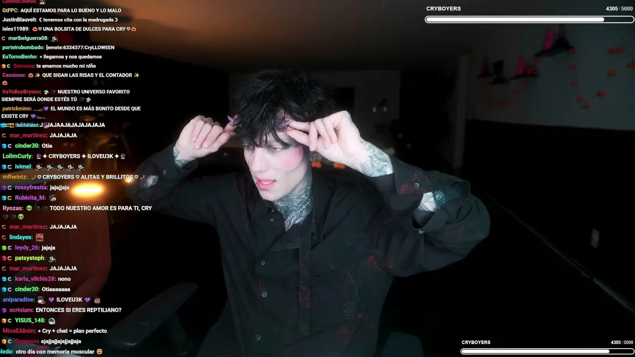 Cry — CRYLLOWEEN DIA 3 HOY HAY FIESTA BBY