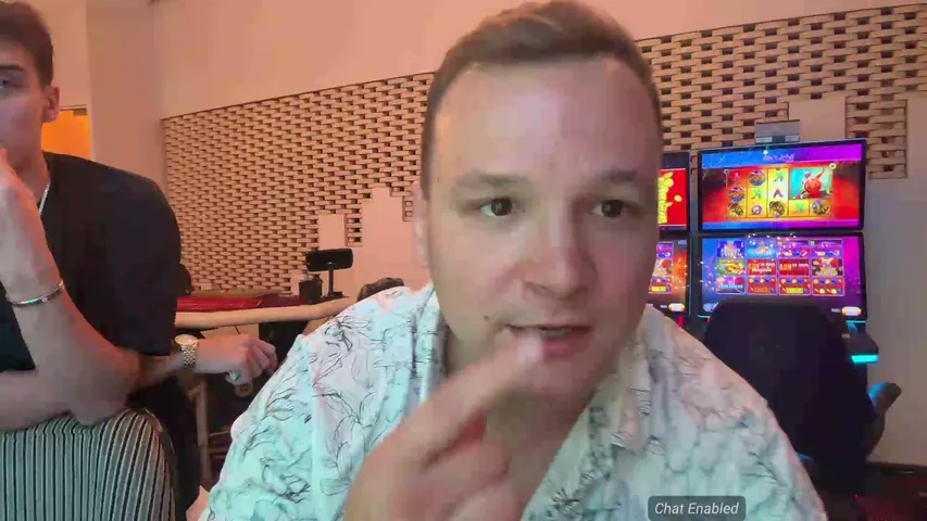 CrownyCro playing Slots & Casino - Live Casino Stream