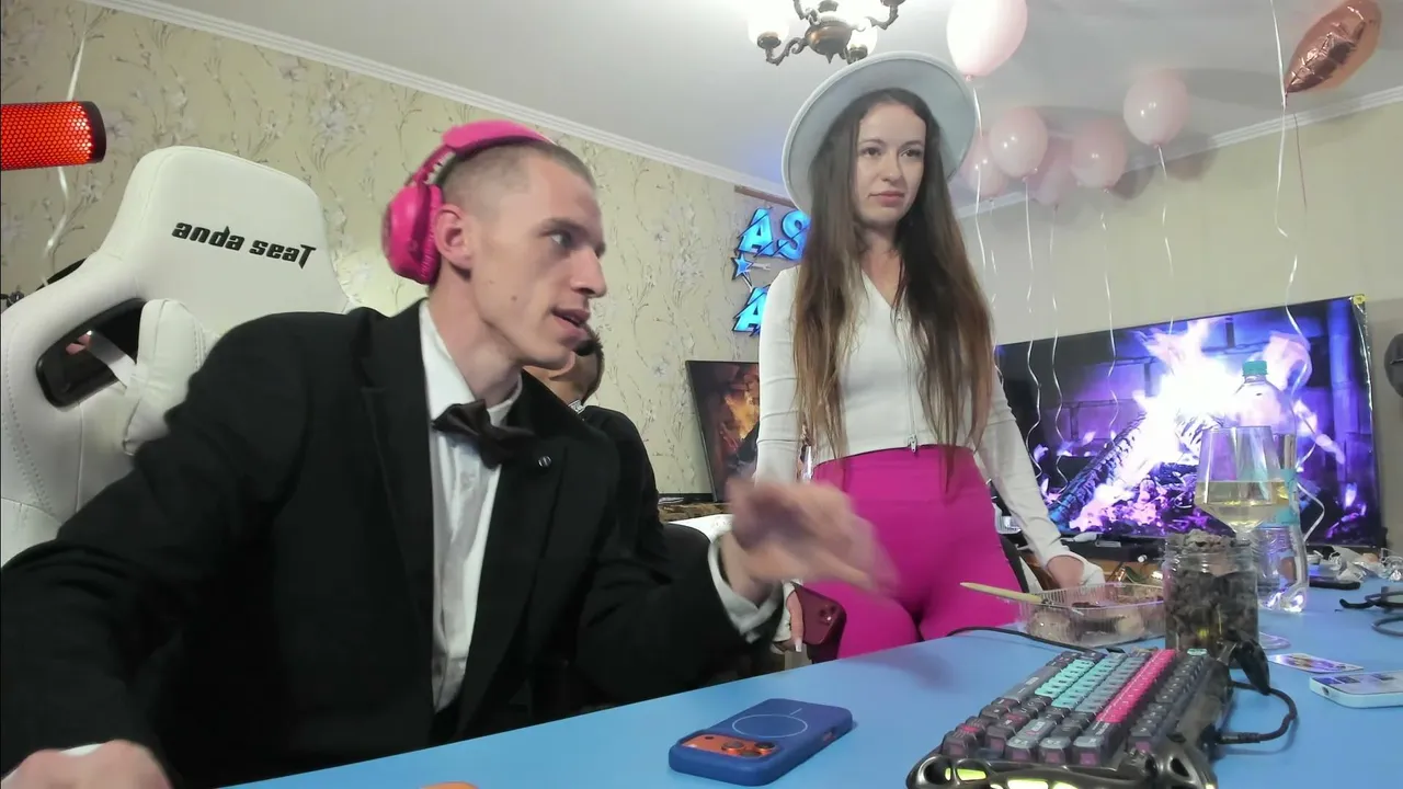 Перше побачення Гамоса з дівчиною thumbnail