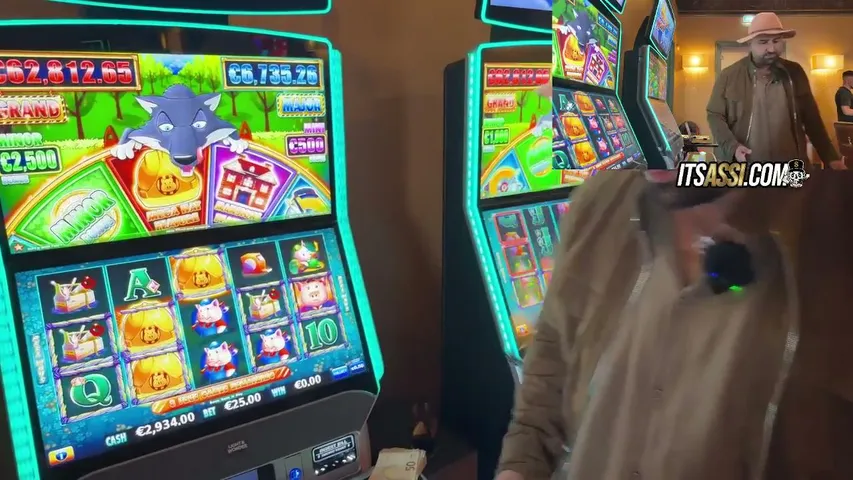 cademoon playing Slots & Casino - Live Casino Stream