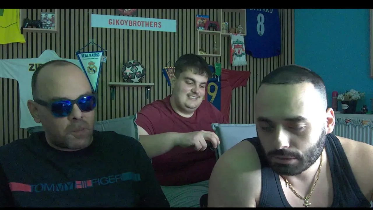 GikouBrothers