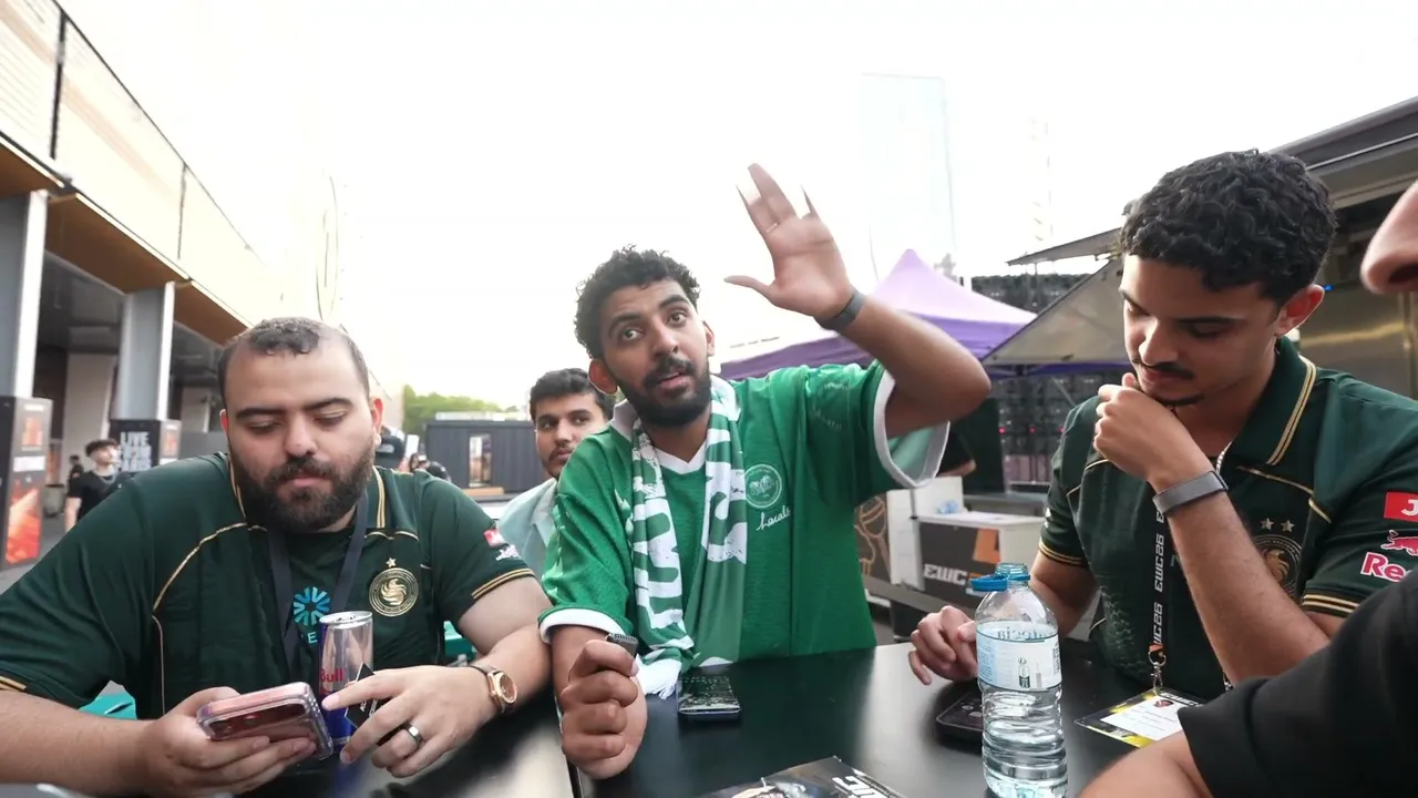 ! روكيت ليق فالكونز ضد تويستد | نكون او لا نكون | IRL