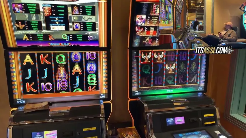 leafzoe playing Slots & Casino - Live Casino Stream