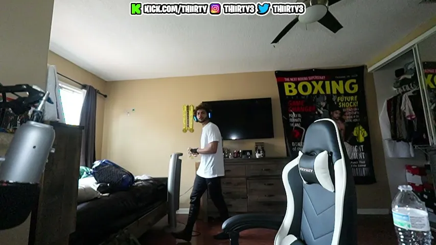 thiirty playing Slots & Casino - Live Casino Stream