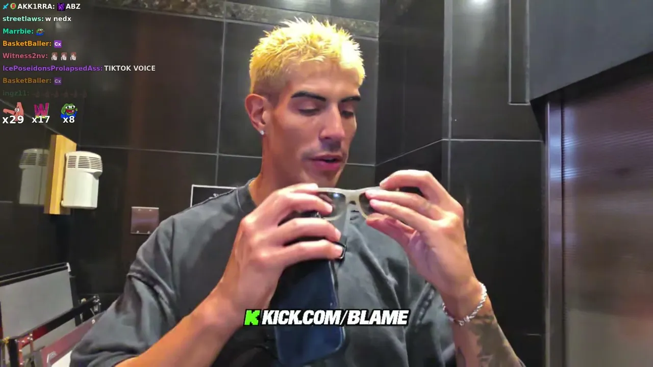 1ST TIME IN TOKYO JAPAN 🇯🇵 ARIGAATOE DUDE 🏁 Anime Character IRL 💢