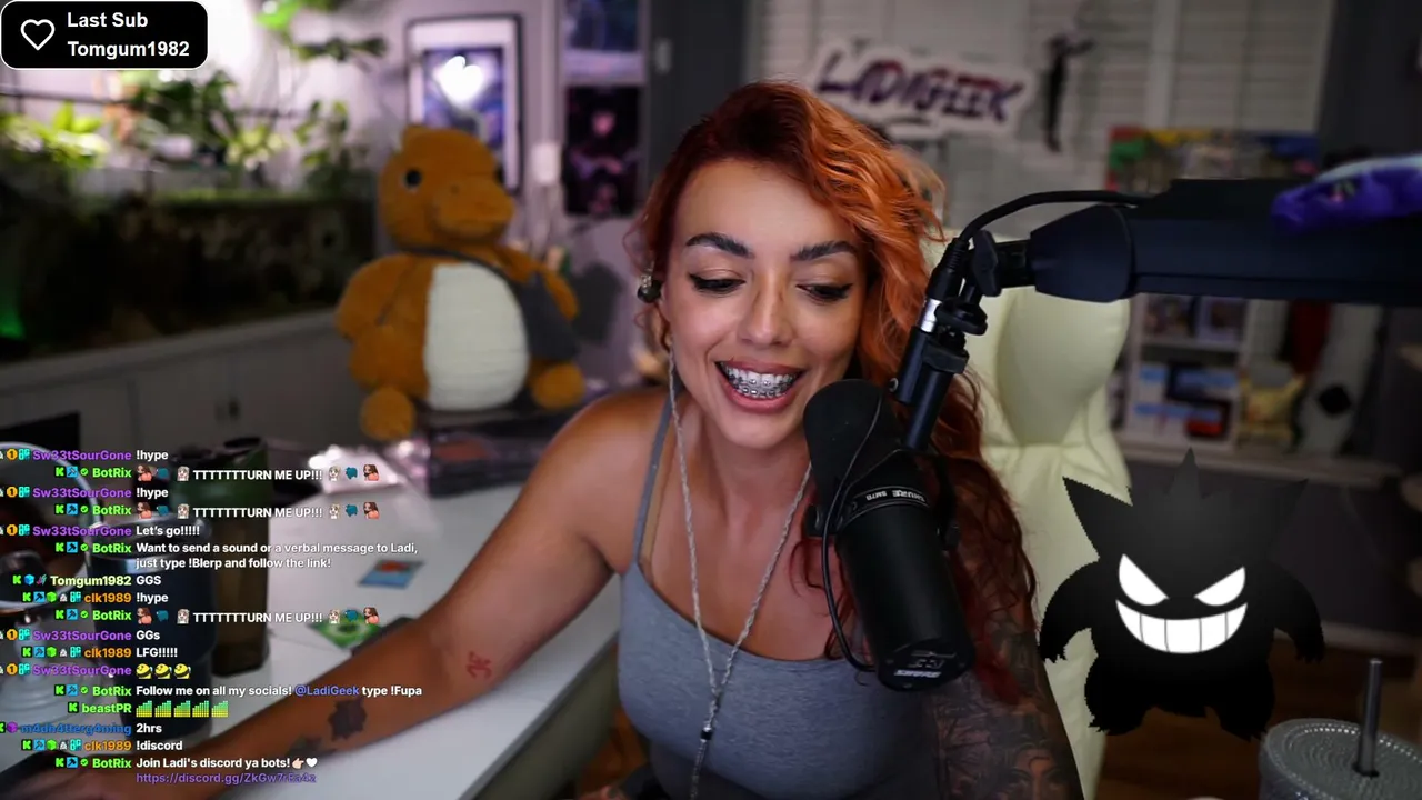 ladigeek live