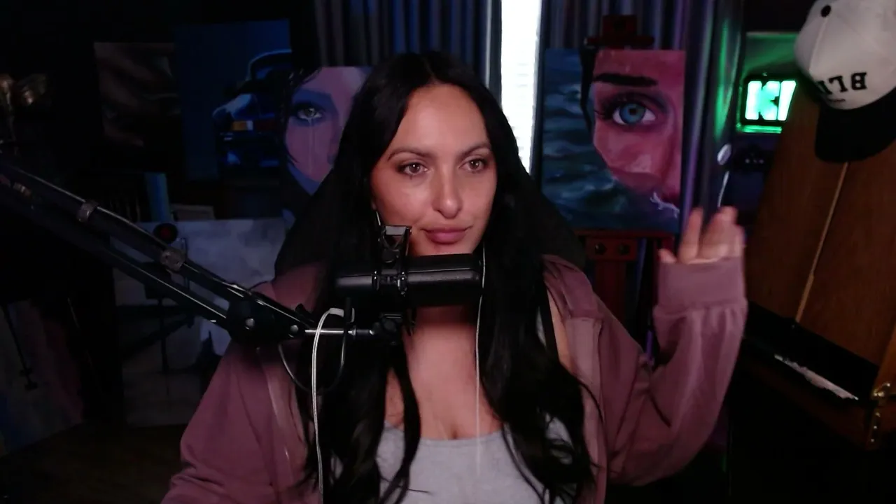 BeezyBee live stream
