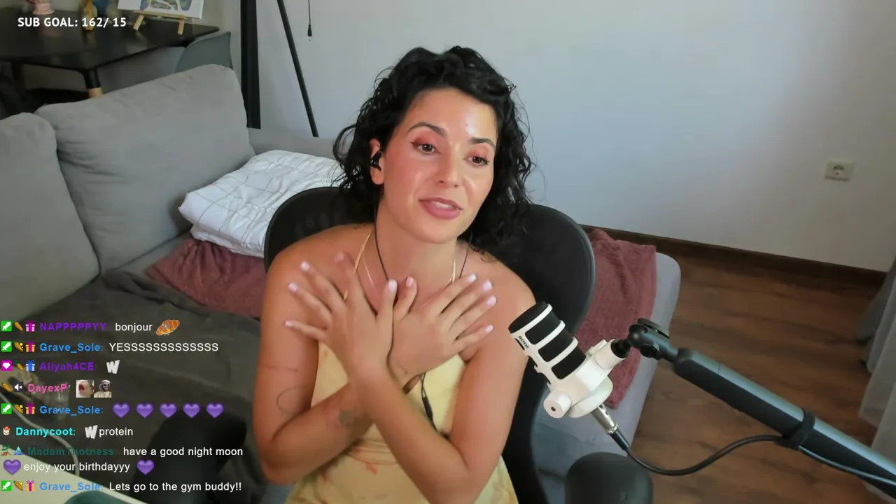 Moonzinha live