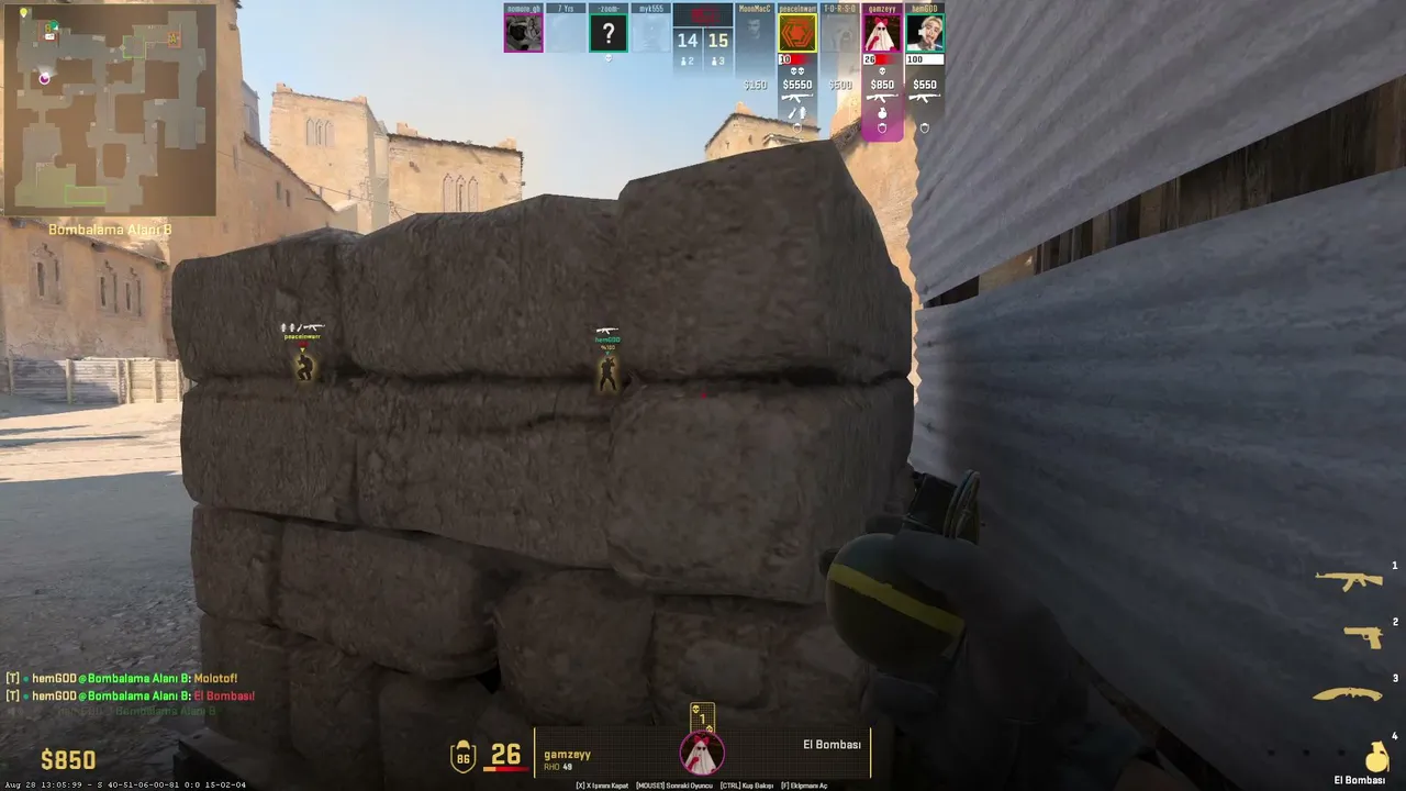 Moonmac live
