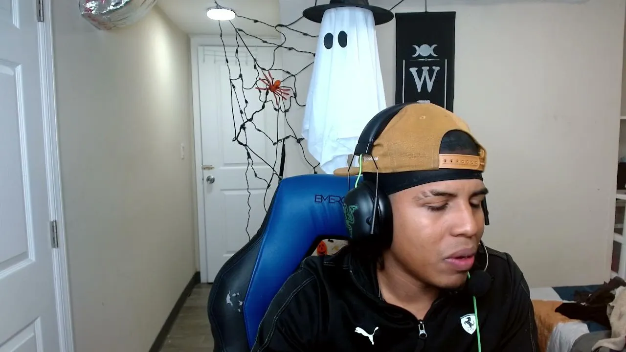 EazyJ19 live