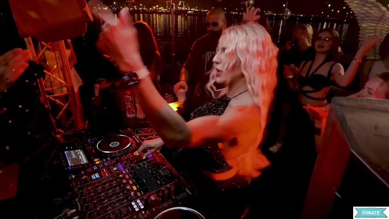 KICK_DJs