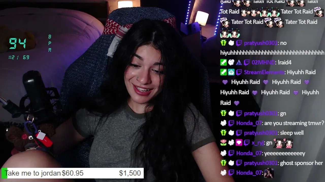 Hiyuhh live