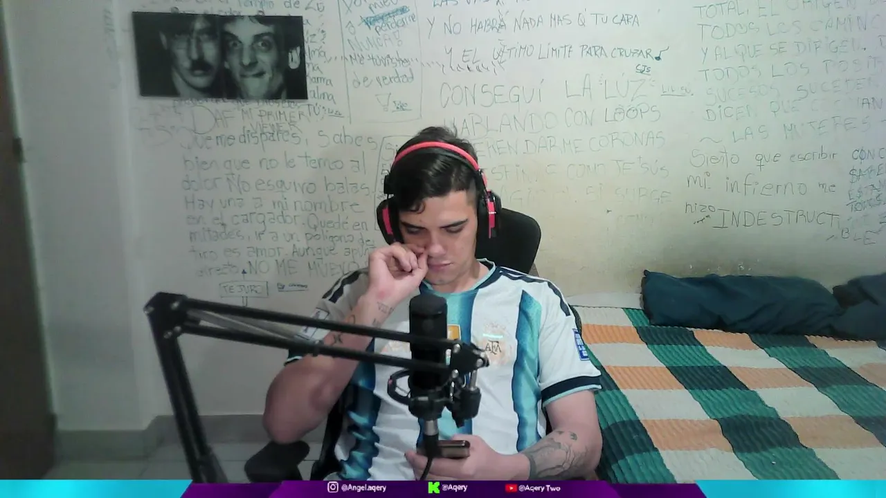 Aqery live