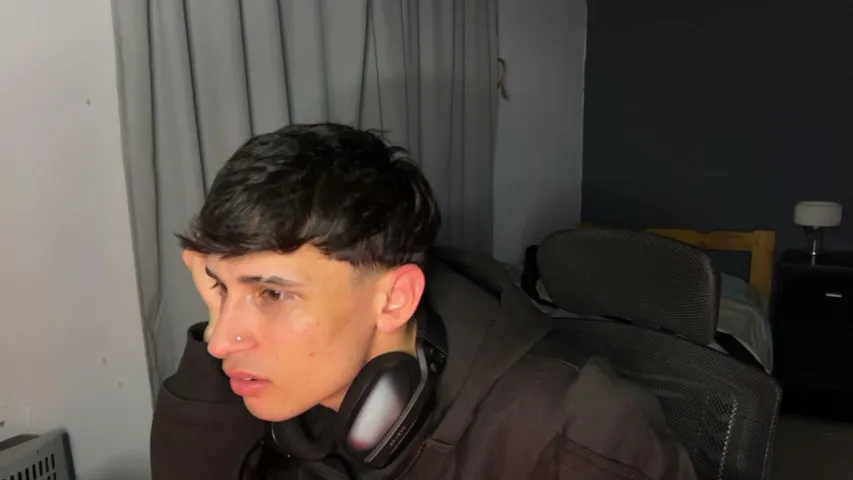 arzzaa playing Just Chatting - Live Casino Stream