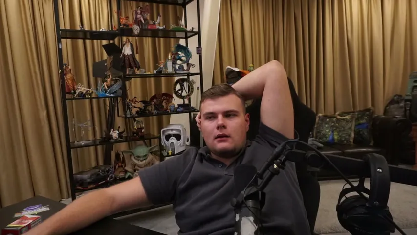 BAZZI BACK ON KICK <3 | !bonus