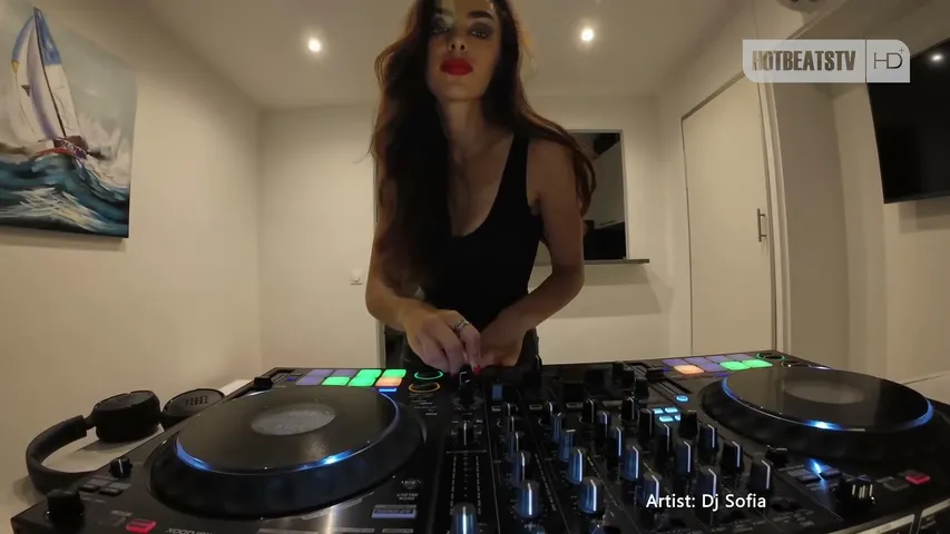Live preview of hotbeatstv's Kick stream