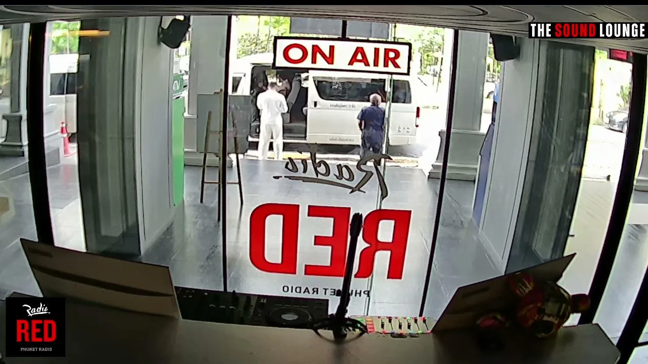 Radioredphuket live