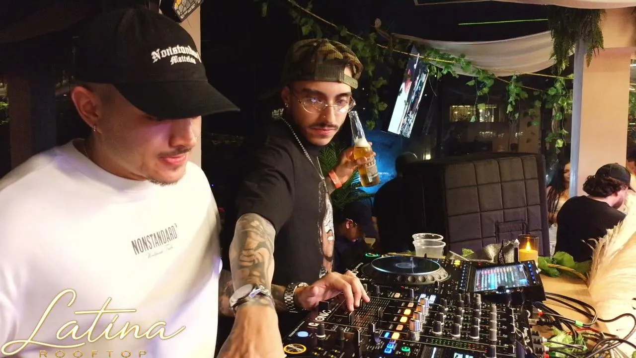 LatinaRooftop live