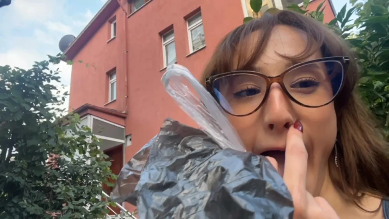 Sohbetsel takılıyoruz canım !dc