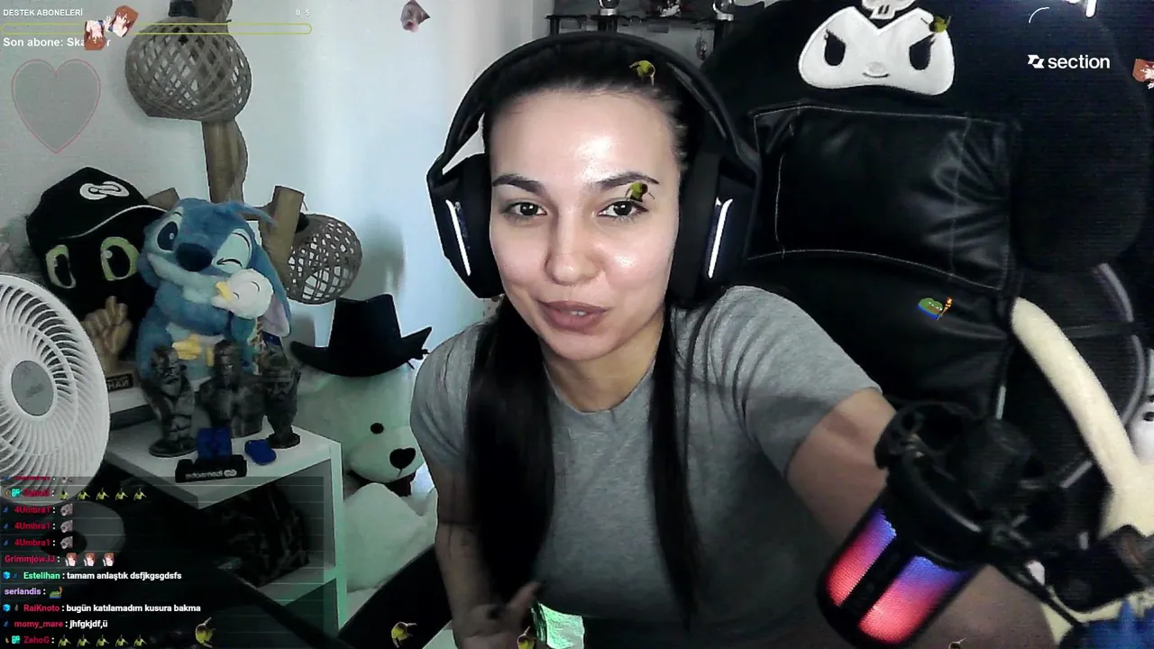 AllissaG live
