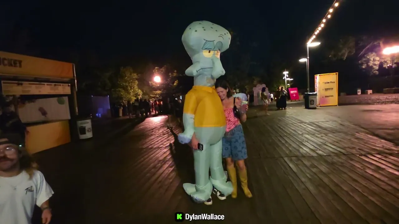 IRL WITH SQUIDWARD | RIZZING GIRLS