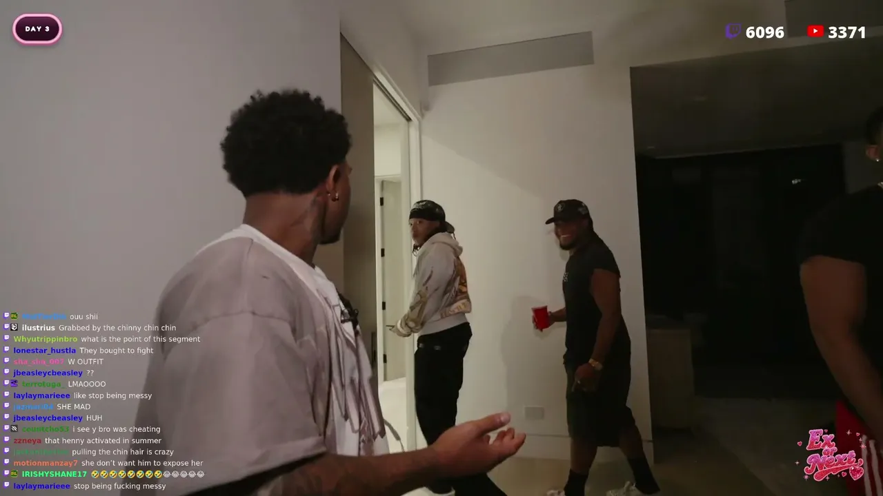 DeshaeFrost live