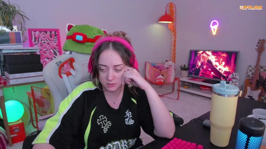 Killayda playing Just Chatting - Live Casino Stream