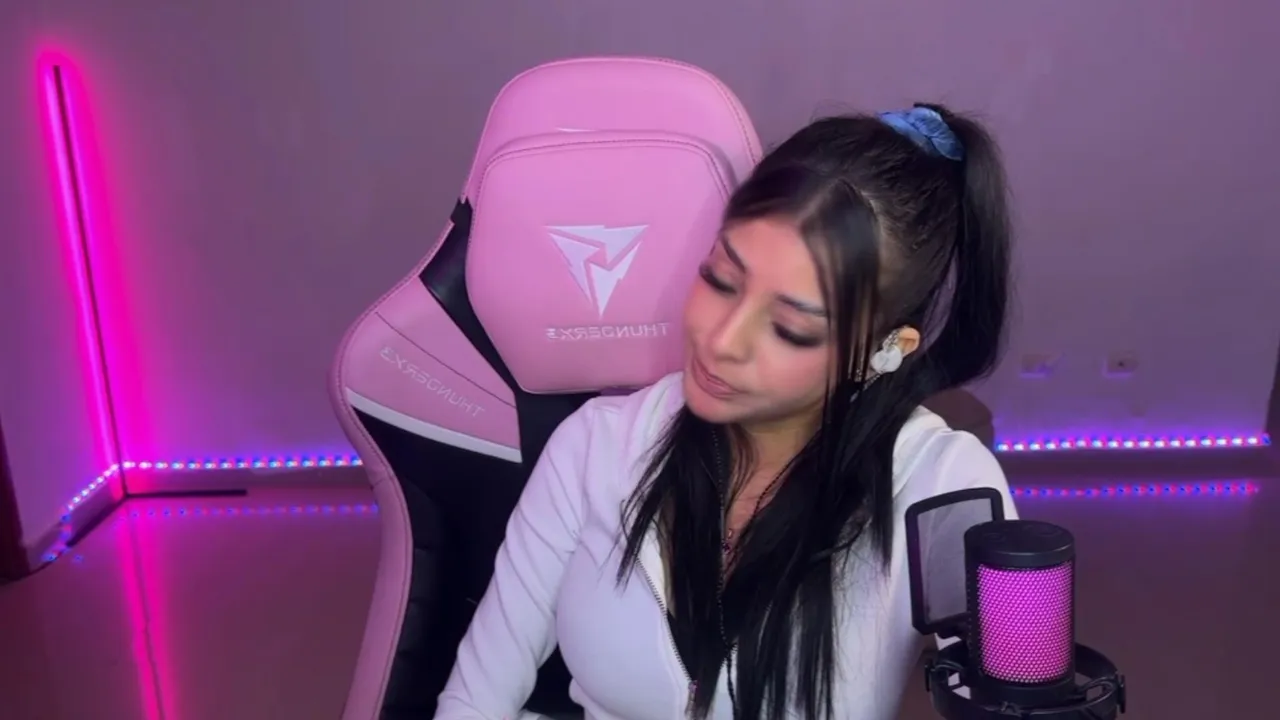 Mariannyyess live